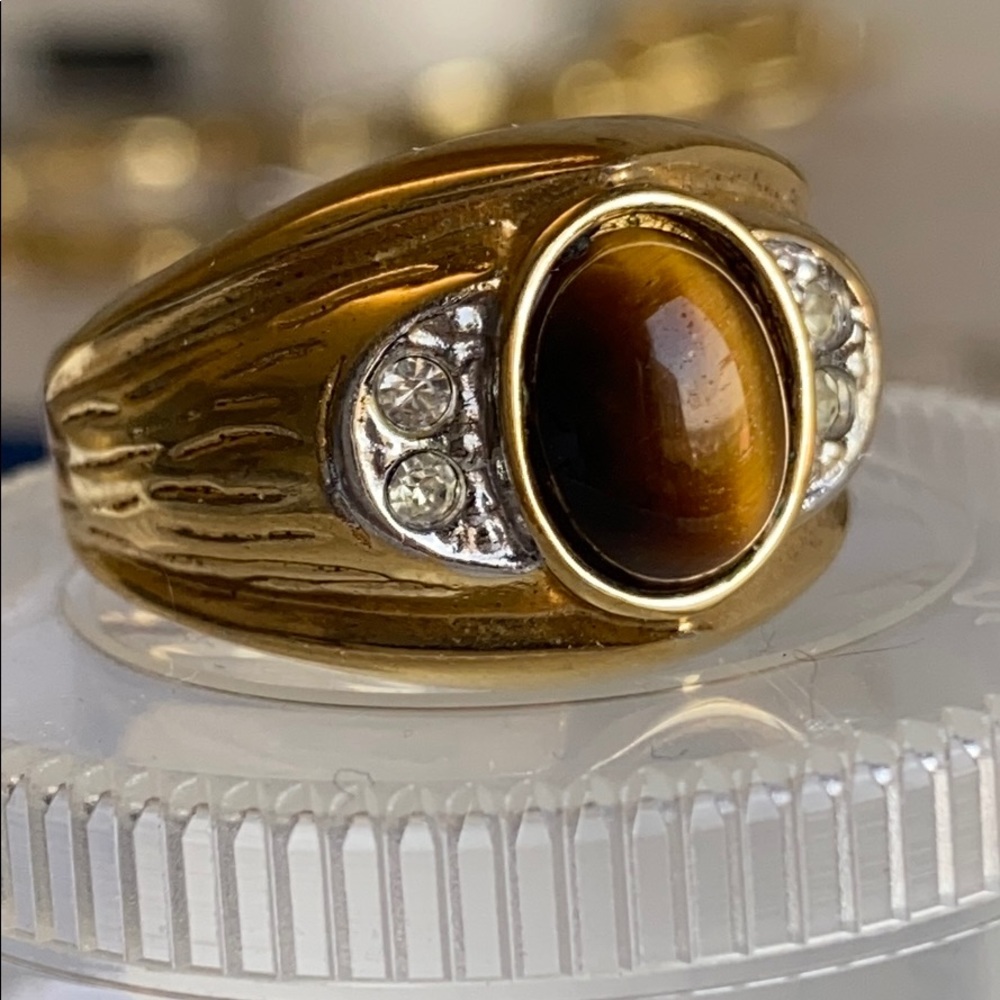 Tigers eye gold plate ring with stone accents